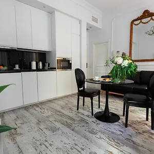 https://la-luna-suite-in-old-town-of-malaga.es-andalucia.com